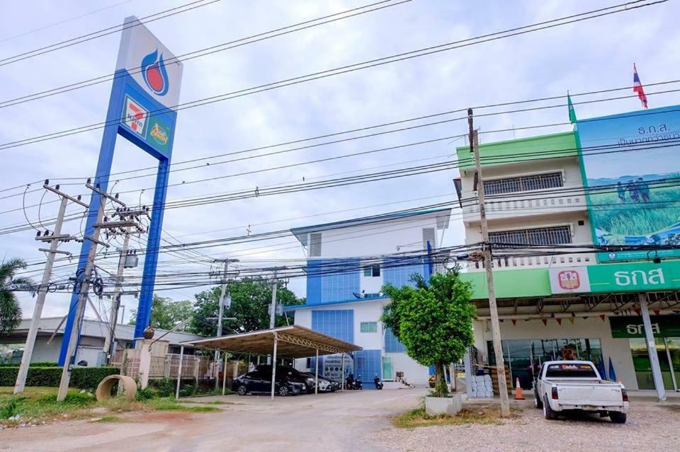 Tulip Place Ratchaburi Buitenkant foto